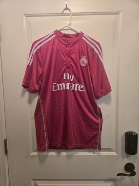 Real Madrid Pink 'Fly Emirates' Soccer Jersey